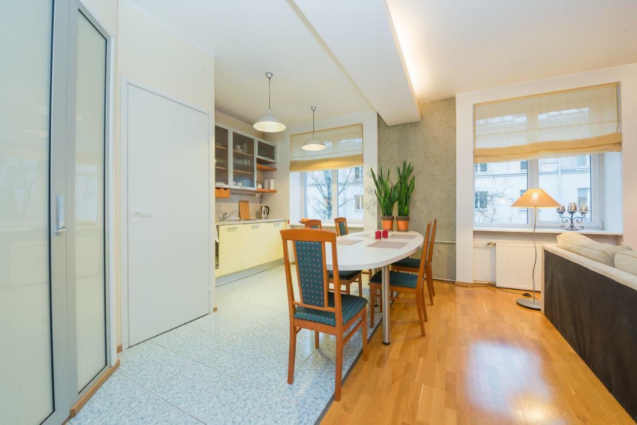 Apartament Large studio downtown Tallin Zewnętrze zdjęcie